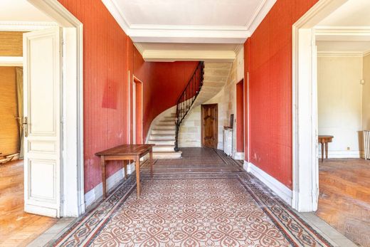 Detached House in Bordeaux, Gironde