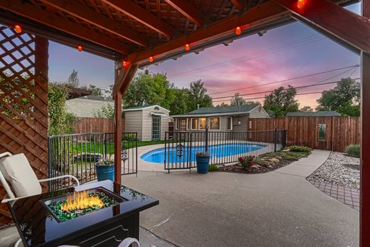 Detached House in Englewood, Arapahoe County