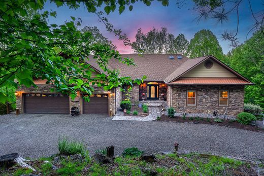 Detached House in Banner Elk, Avery County