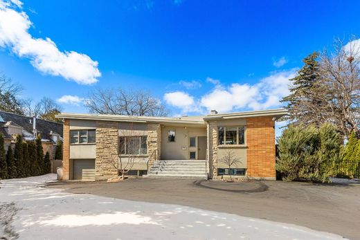 Einfamilienhaus in Cartierville, City of Montréal