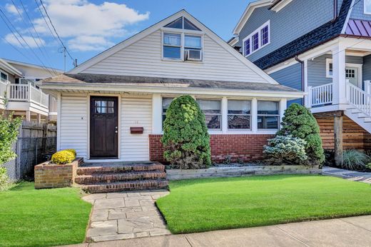 Detached House in Manasquan, Monmouth County