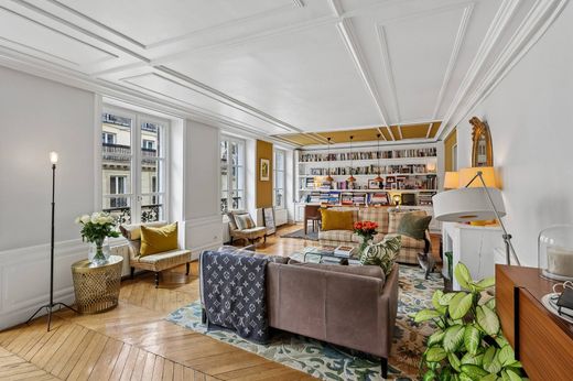 Apartment in Montorgueil, Sentier, Vivienne-Gaillon, Paris