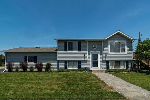 Detached House in Sturtevant, Racine County