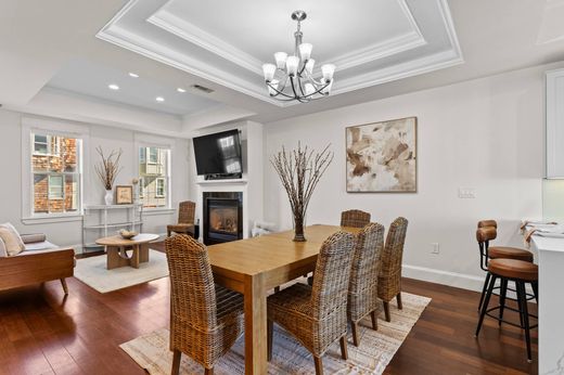 Detached House in Boston, Suffolk County