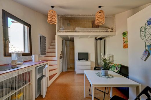 Appartement à Arles, Bouches-du-Rhône