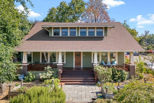 Luxury home in Portland, Multnomah County