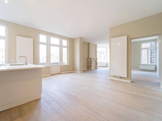 Apartment in Ixelles-Elsene, Brussels Capital Region