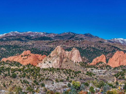 Участок, Colorado Springs, El Paso County