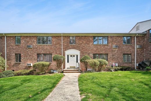 Apartment in Springfield, Union County