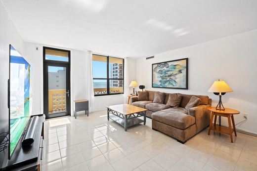 Apartment / Etagenwohnung in Bal Harbour, Miami-Dade County