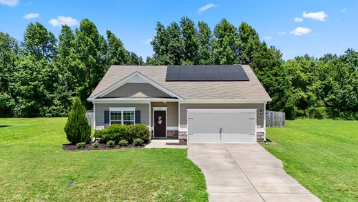Detached House in Goldsboro, Wayne County