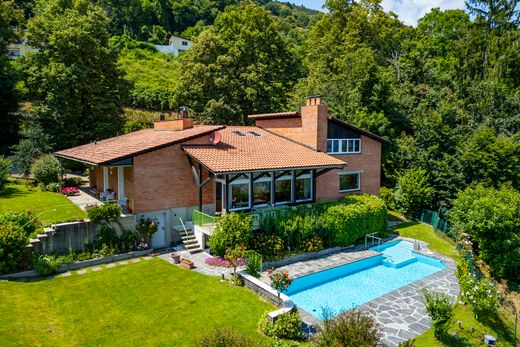 Casa en Cademario, Lugano