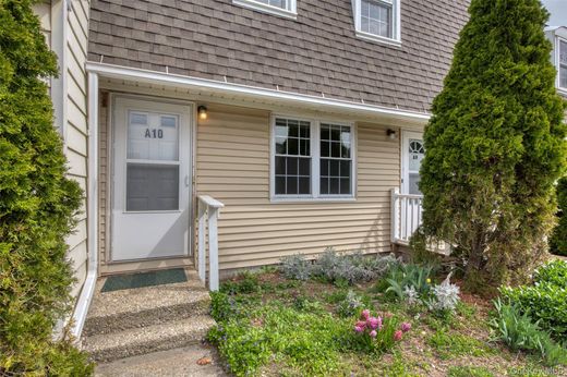 Apartment in Greenport, Suffolk County