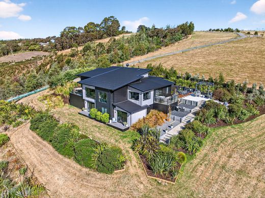 Detached House in Carterton, Carterton District