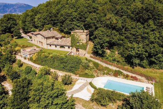 Vrijstaand huis in Camerino, Provincia di Macerata