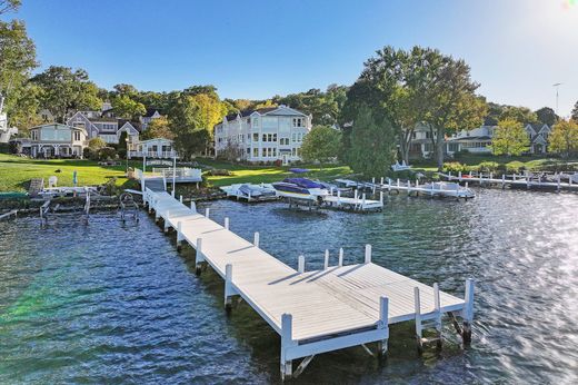 Apartment in Fontana, Walworth County