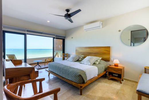Apartment / Etagenwohnung in Puerto Progreso, San Miguel Totolapan