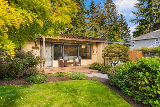 Einfamilienhaus in Lake Forest Park, King County