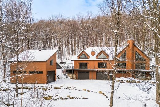 Detached House in Shefford, Montérégie