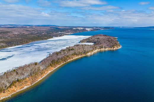 Land in Kempt Head, Nova Scotia