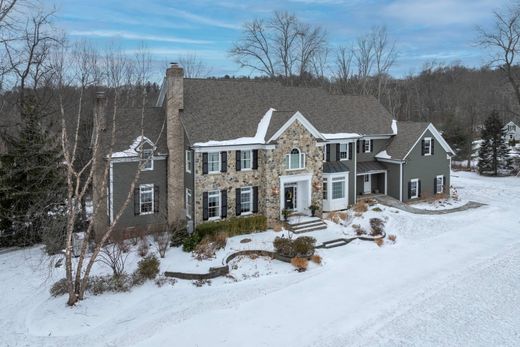 بيت مستقل ﻓﻲ Bernardsville, Somerset County