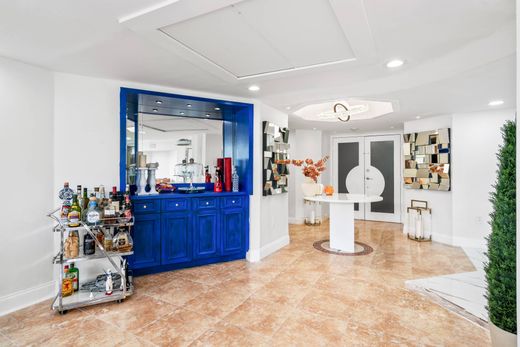 Apartment in Miami, Miami-Dade