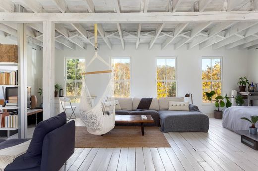 Detached House in Salisbury, Litchfield County
