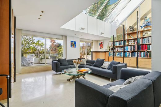 Apartment / Etagenwohnung in Neuilly-sur-Seine, Hauts-de-Seine