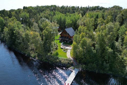 Vrijstaand huis in Saint-Michel-des-Saints, Lanaudière