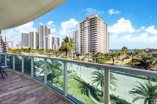 Квартира, Hallandale Beach, Broward County