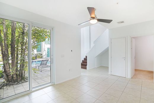 Apartment in Fort Lauderdale, Broward County