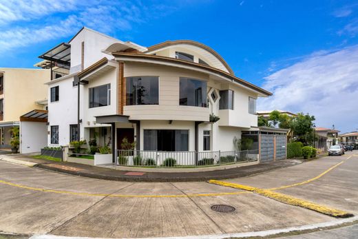 Vrijstaand huis in San Vicente, Moravia