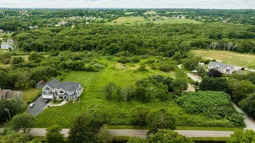 Land in Portsmouth, Newport County