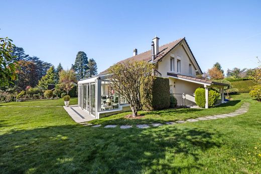 Einfamilienhaus in Le Mont-sur-Lausanne, Lausanne