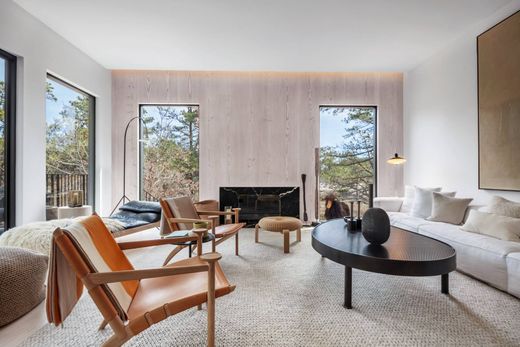 Detached House in Amagansett, Suffolk County