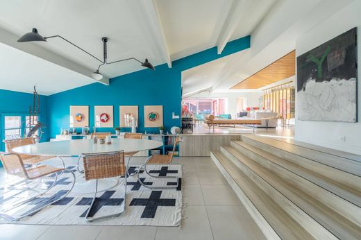 Bordeaux, Girondeのアパートメント