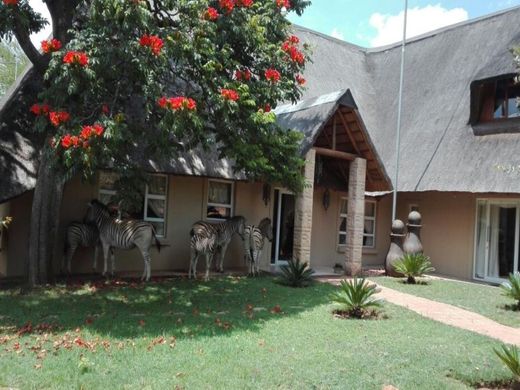 Vrijstaand huis in Vaalwater, Waterberg District Municipality