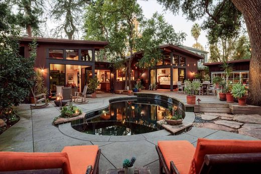 ‏בית חד-משפחתי ב  Studio City, Los Angeles County