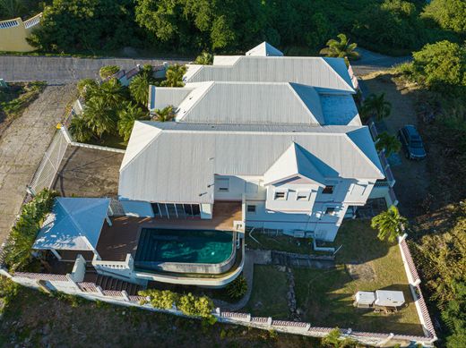 Vrijstaand huis in Frigate Bay