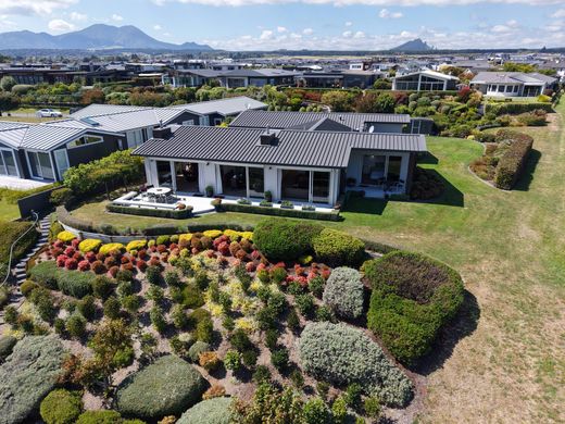 Luxury home in Taupo, Taupo District