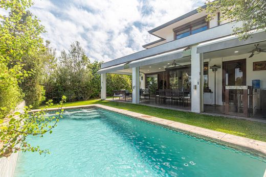 Detached House in Las Condes, Provincia de Santiago de Chile