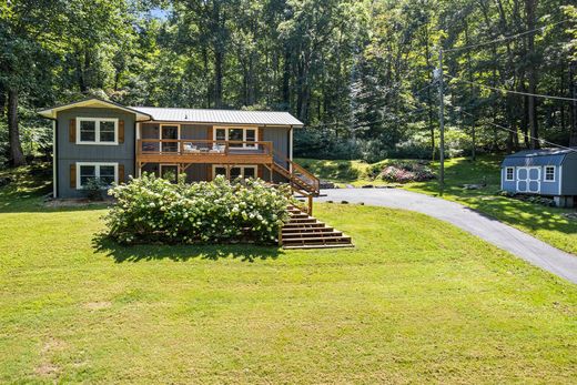 단독 저택 / Waynesville, Haywood County