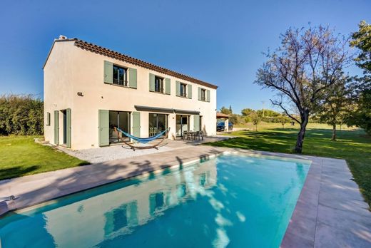 Detached House in Aix-en-Provence, Bouches-du-Rhône