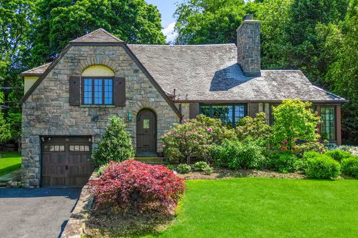 Detached House in Hastings-on-Hudson, Westchester County
