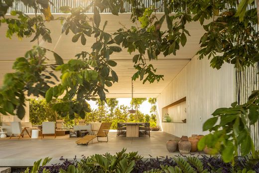 Detached House in Trancoso, Porto Seguro