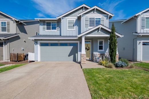 Detached House in Albany, Linn County