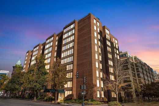 Apartment in Washington, Washington County