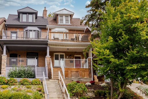 Stadswoning in Toronto, Ontario