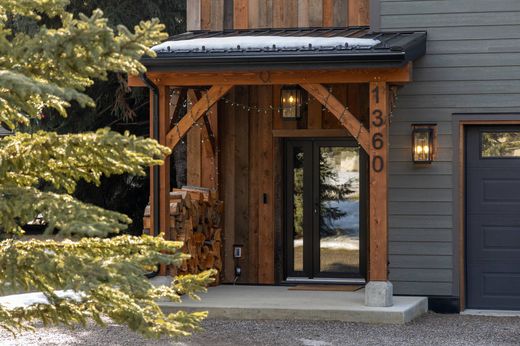 Detached House in Fernie, British Columbia