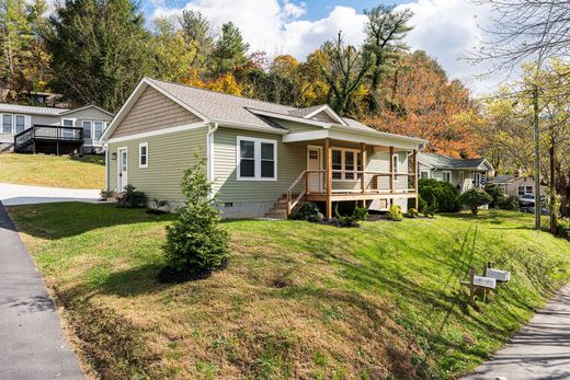 Einfamilienhaus in Asheville, Buncombe County